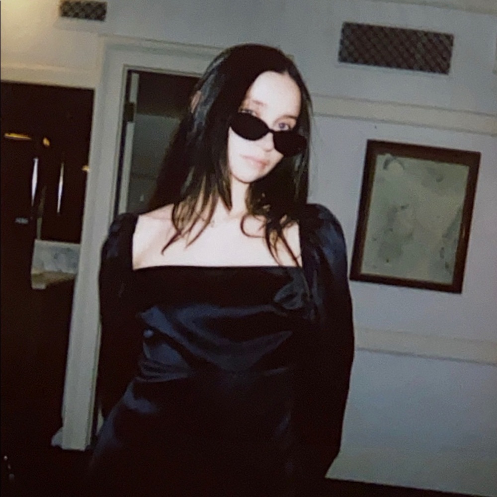 Meet your Posher, Emmelia